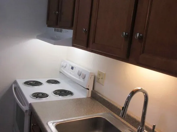 N111W15623 Vienna Ct #14, Germantown, WI 53022