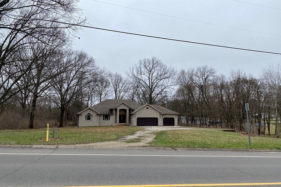 1st image of 2339 Lake St