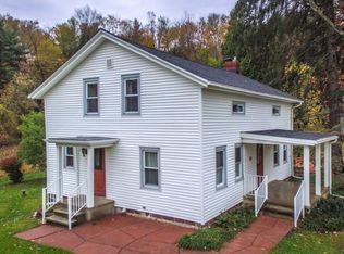 653 Crystal Lake Rd, Akron, OH 44333