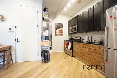 Rented by Rennit Inc.