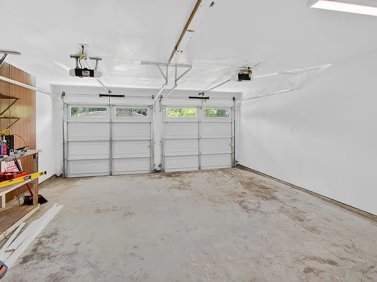 5502 Effingham Dr — Photo 25