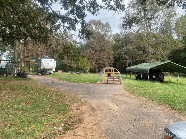 1163 Friendship Rd, Frierson, LA 71027