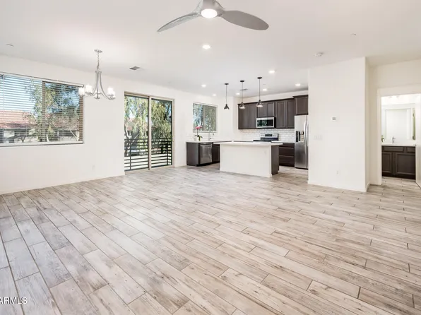 300 N GILA SPRINGS Boulevard #207, Chandler, AZ 85226