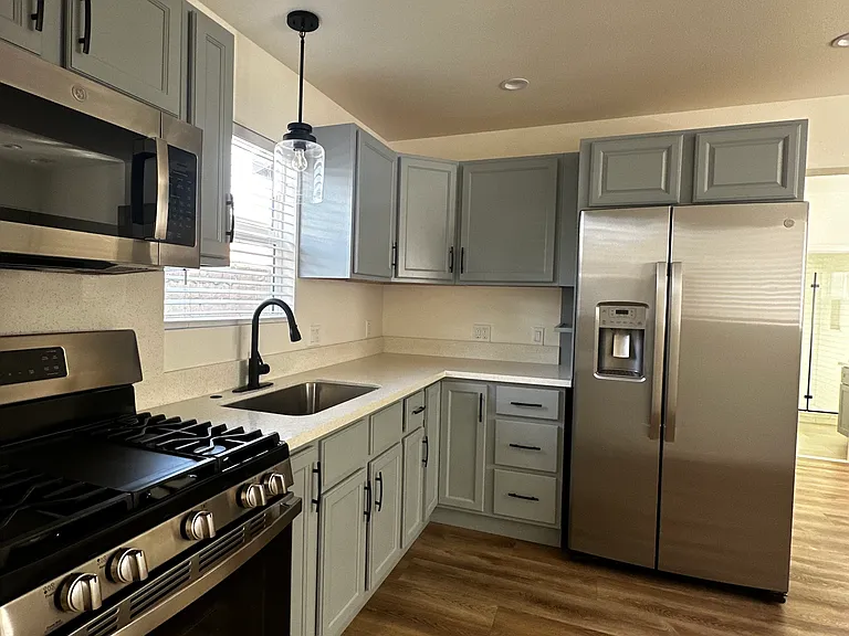 14768 San Fernando Mission Blvd — Photo 18