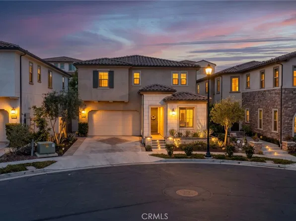 1809 Canyon Oaks Ln, Lake Forest, CA 92610