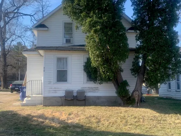 314 Lester St, Waterloo, IA 50703