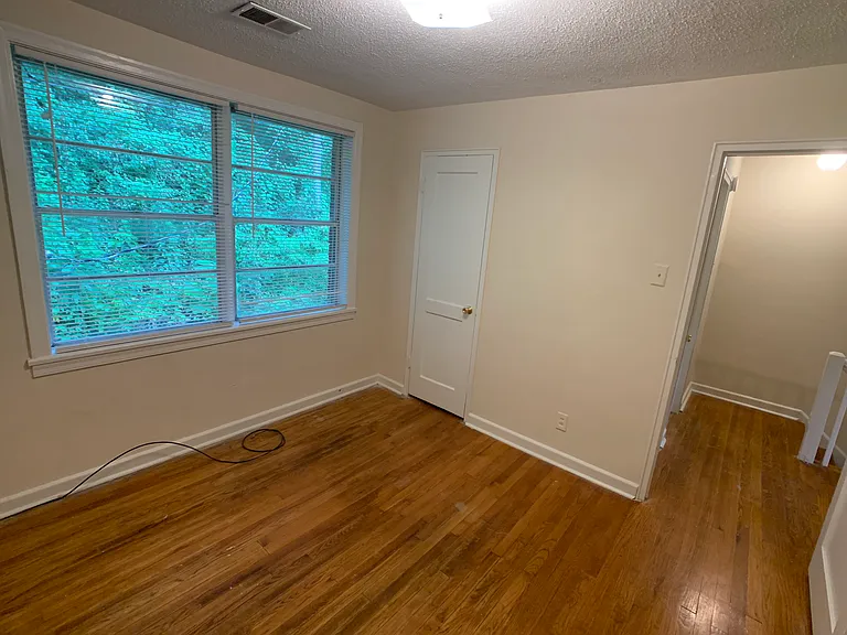 1615 Valley Ave — Photo 46