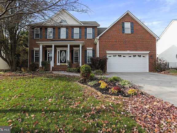 2nd image of 2821 Saratoga Dr