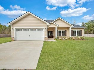 144 Linden Dr, Jesup, GA 31545