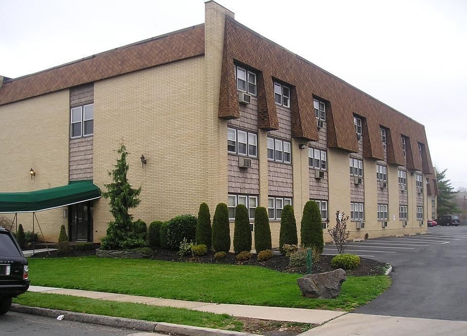 2nd image of 300 W Munsell Ave APT Aa2