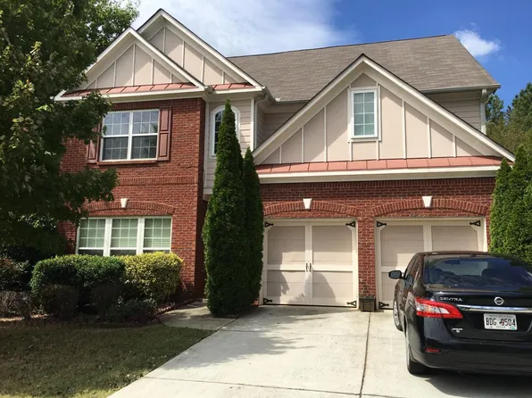 1631 Scenic Pines Dr, Lawrenceville, GA 30044