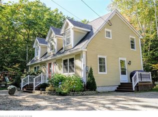 33 Plummer Dr, Raymond, ME 04071