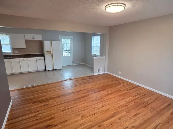 6080 Ellison Ave, Omaha, NE 68104