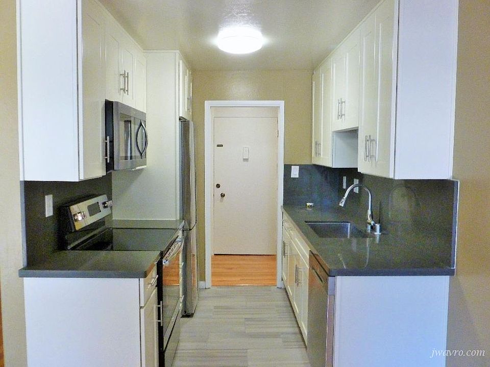 1st image of 619 N San Mateo Dr APT 103