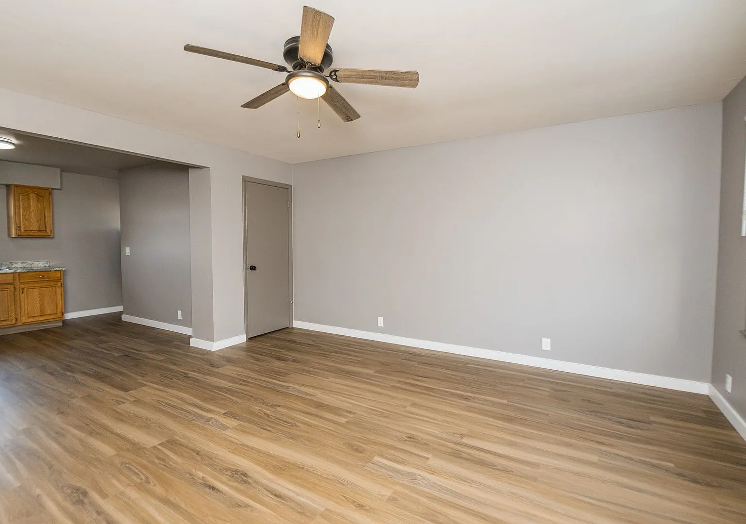 2 bed 1 bath home in Wheeler — Photo 4