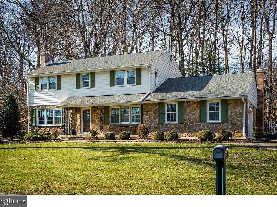 1st image of 2214 Pennington Dr
