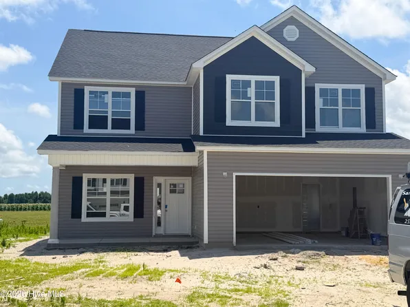 506 E Black Water Lane, Maysville, NC 28555