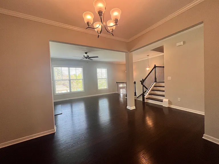 701 Sunset Park Dr — Photo 9