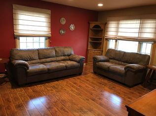 3463 E Van Beck Ave, Saint Francis, WI 53235