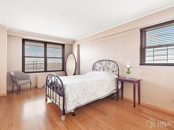 5th image of 1020 Grand Concourse APT 23G