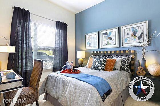 4th image of 2711 S Lamar Blvd #3