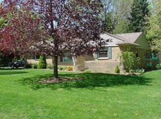 4885 Dorshire Rd, Troy, MI 48085