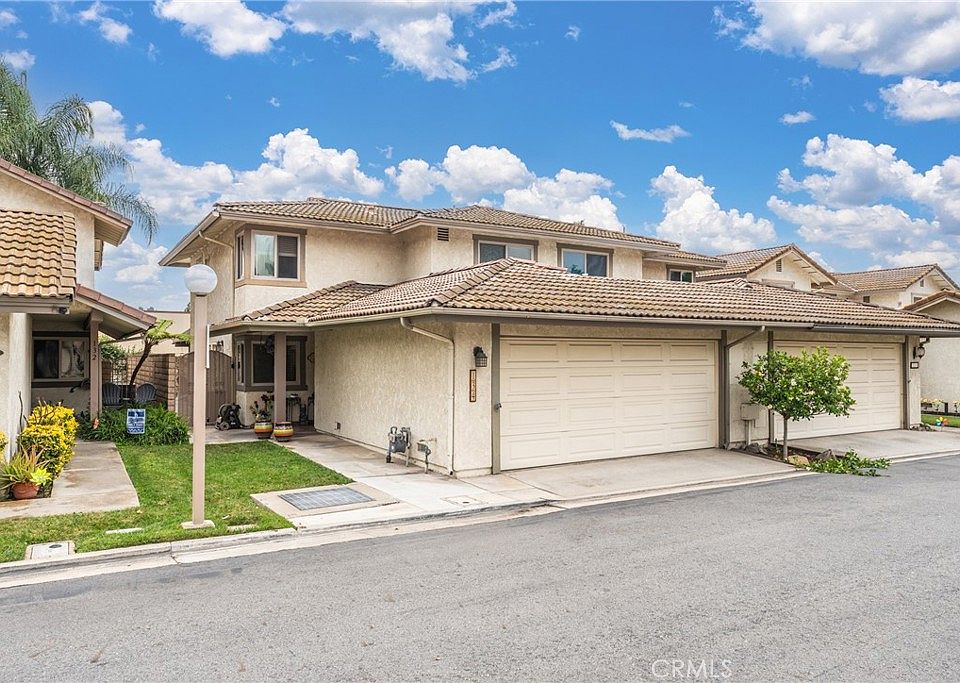 1st image of 134 Oak Forest Cir