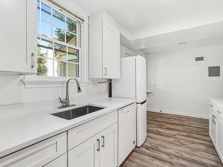 5206 Western Ave — Photo 10