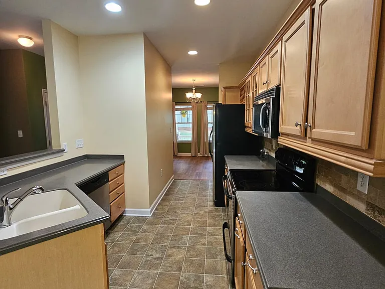 359 Doughton Ln — Photo 8