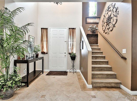 2nd image of 121 Goldenrod Ave