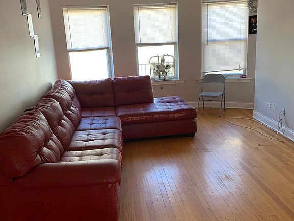 2nd image of 7403 N Hoyne Ave #3