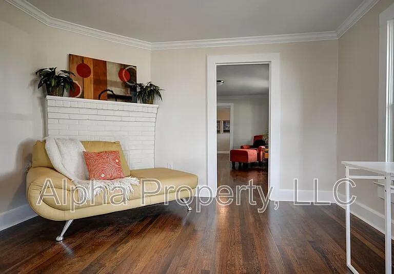 1813 Old Easley Bridge Rd — Photo 11