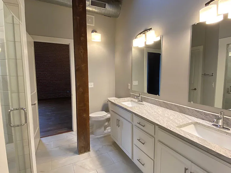 1200 Commerce St #3 — Photo 8