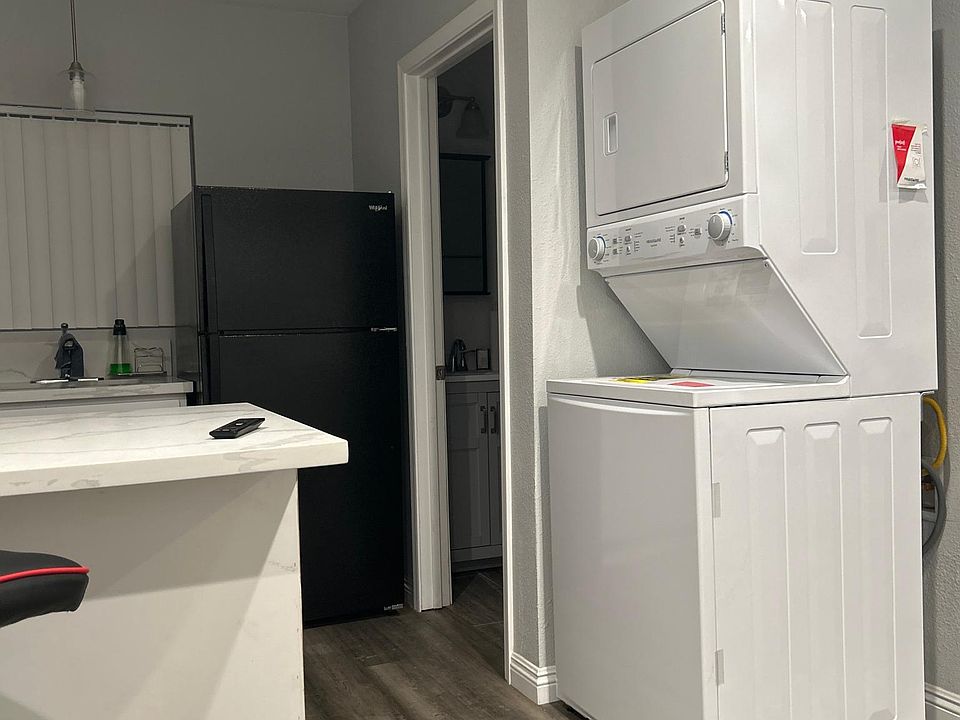 1st image of 15922 Eucalyptus Ave #1/2