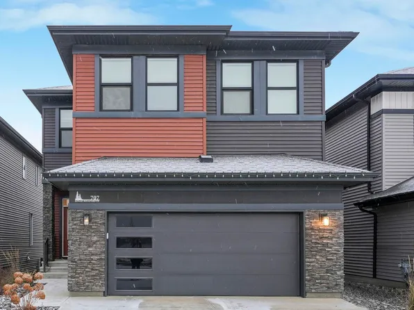 707 Kinglet Blvd NW, Edmonton, AB T5S 0N8