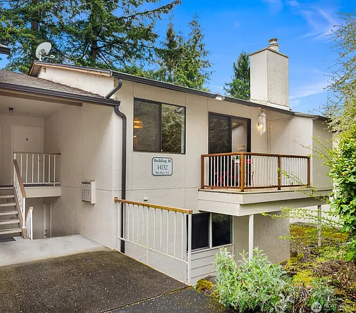14132 74th Pl NE #16D Photo 1