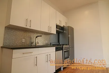 Rented by aptsandlofts.com