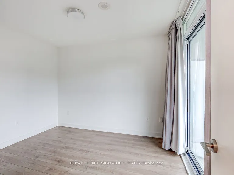 775 King St W #202 — Photo 10