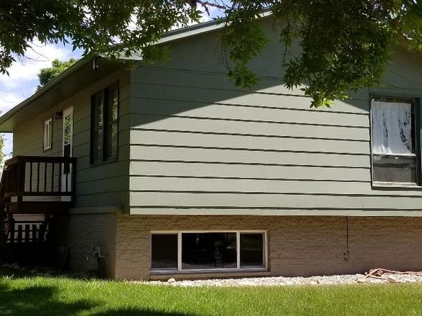 1908 Larkspur Dr