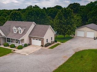 150 Kenneth Ct, Vienna, IL 62995