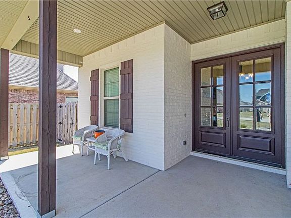 4th image of 292 Santa Teresa Pl