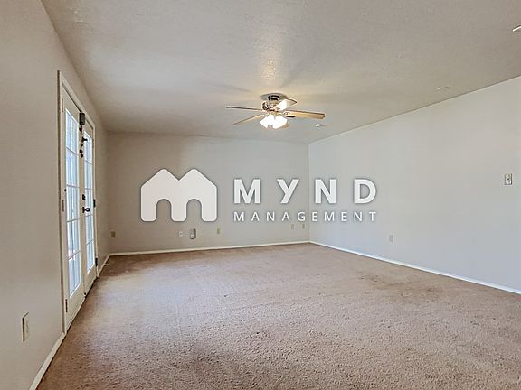 4th image of 3714 E Winchcomb Dr