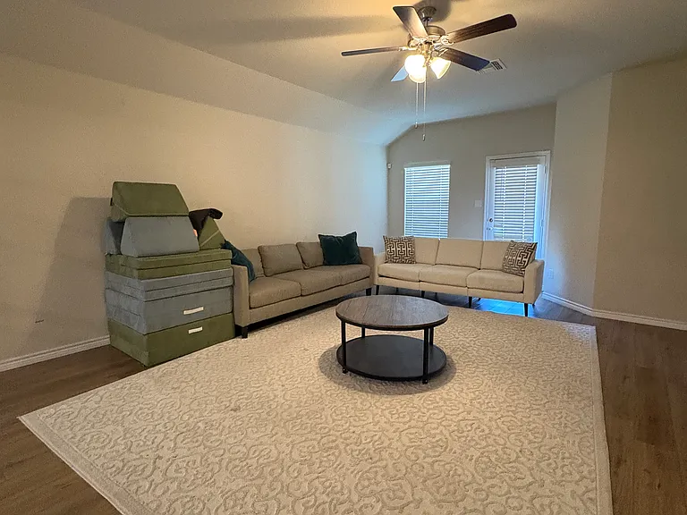 6172 Lavaca Dr — Photo 5