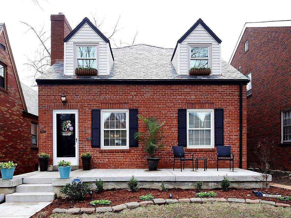 1st image of 5858 Walsh St