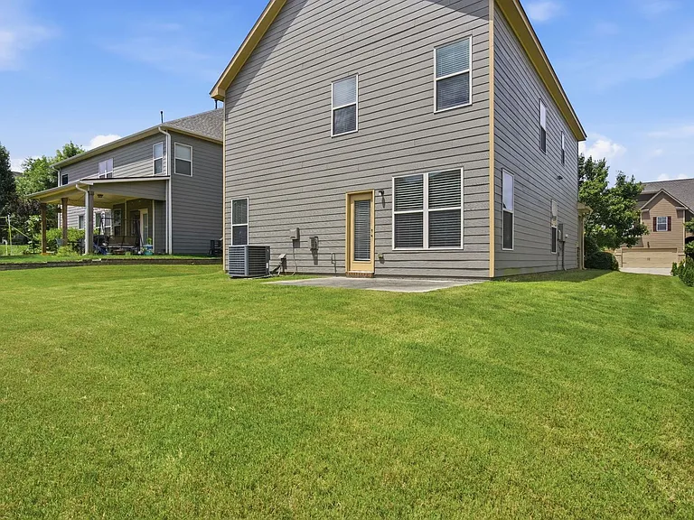 5060 Rialto Way — Photo 24