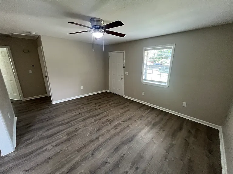 6415 Godfrey Ave — Photo 10