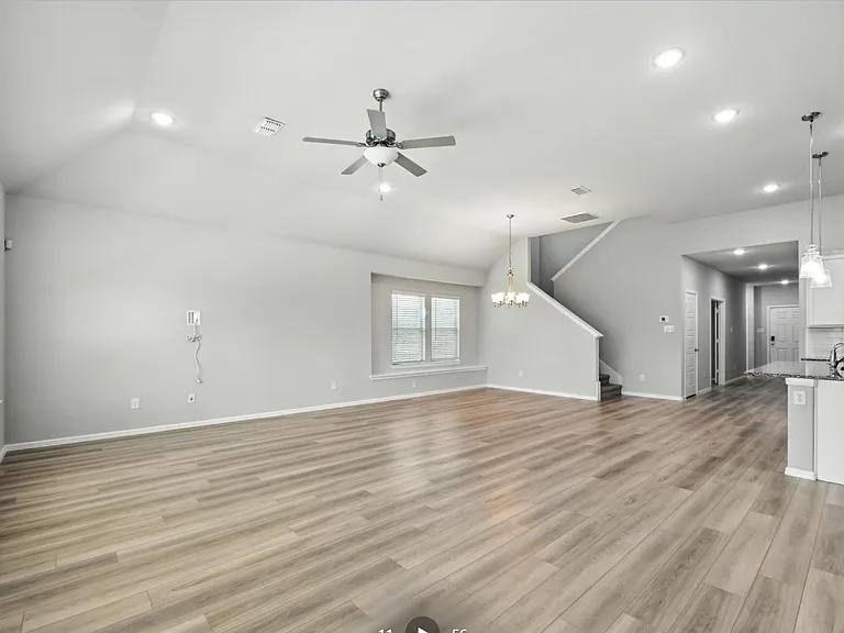 913 Cobalt Dr — Photo 13