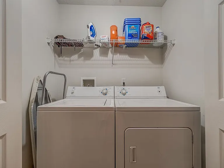 539 N University Ave #106 — Photo 10