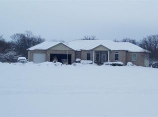 15543 Ross Rd, Rushville, IL 62681