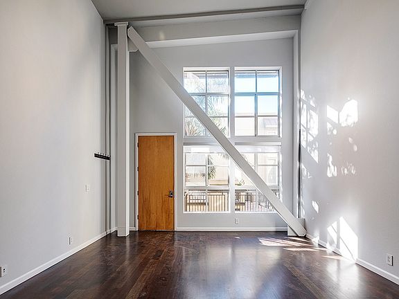 3rd image of 701 Minnesota St APT 210